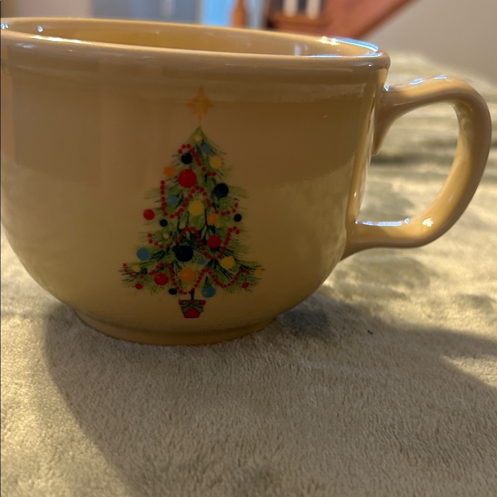 Fiesta Yellow Christmas Tree Mug